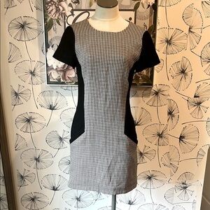 Ted Baker 0 Gray and Silver Sheath Mini Dress with Crew Neck